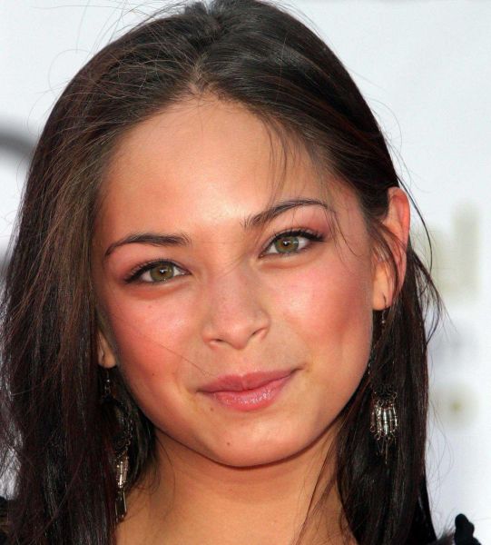 Superboy's girlfriend Kristin Kreuk