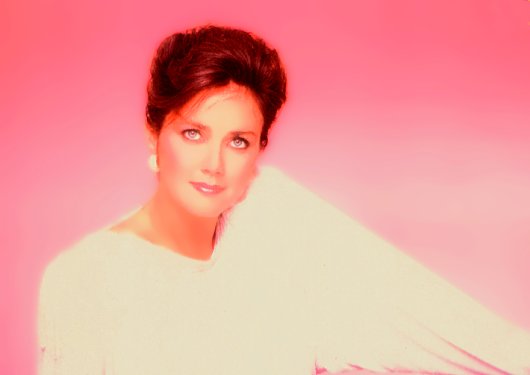 >Lynda Carter