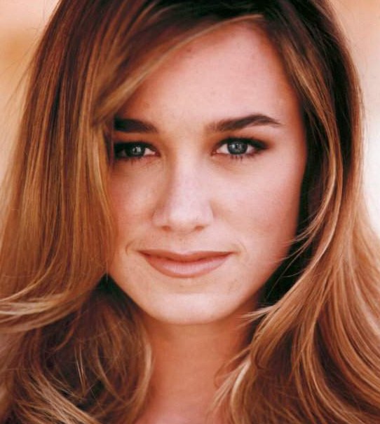 >Christine Taylor