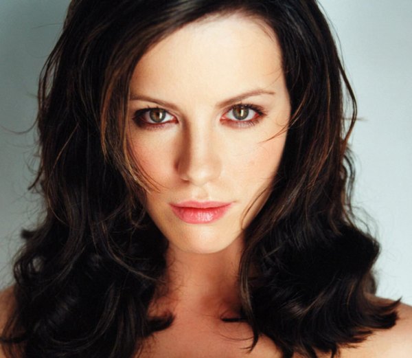 >Kate Beckinsale