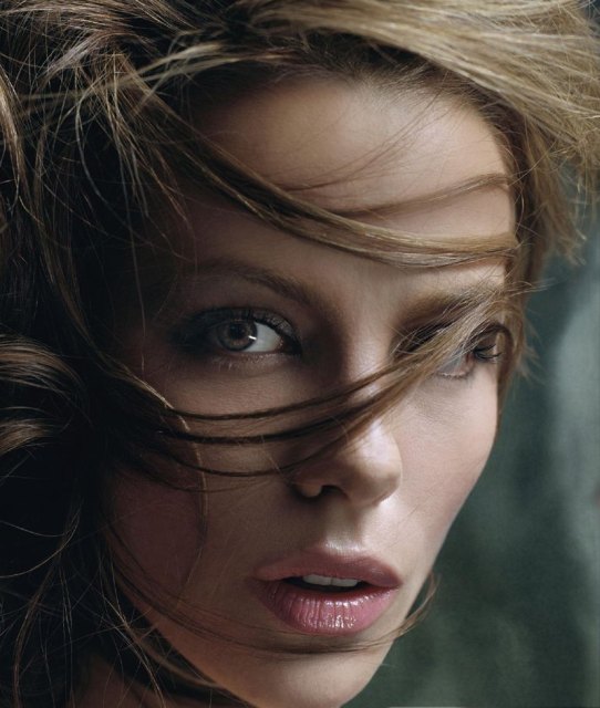 >Kate Beckinsale