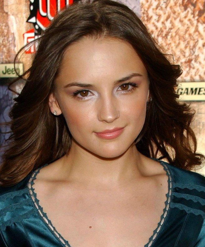>Rachel Leigh Cook