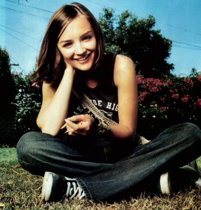 >Rachel Leigh Cook