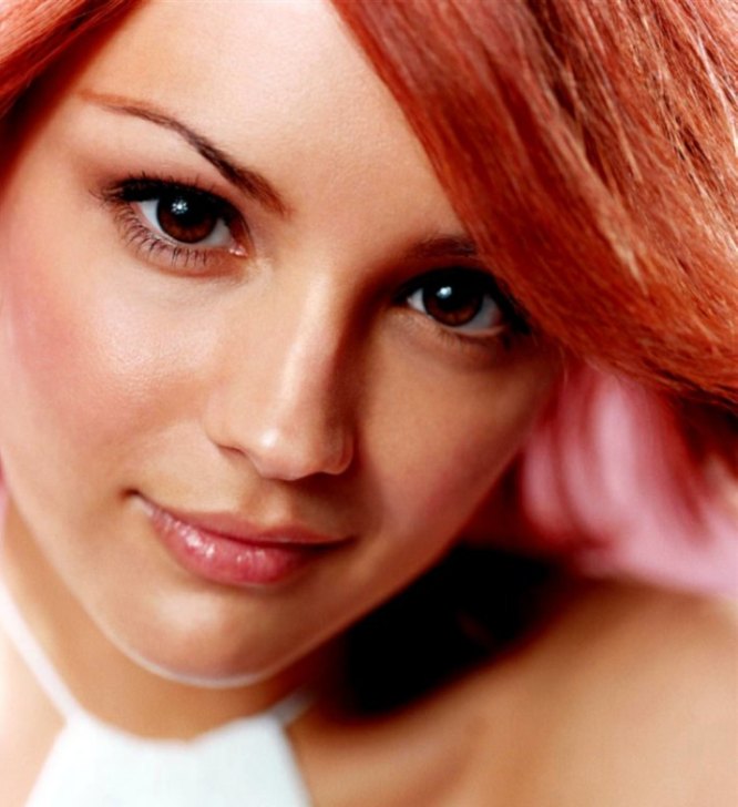 >Rachel Leigh Cook