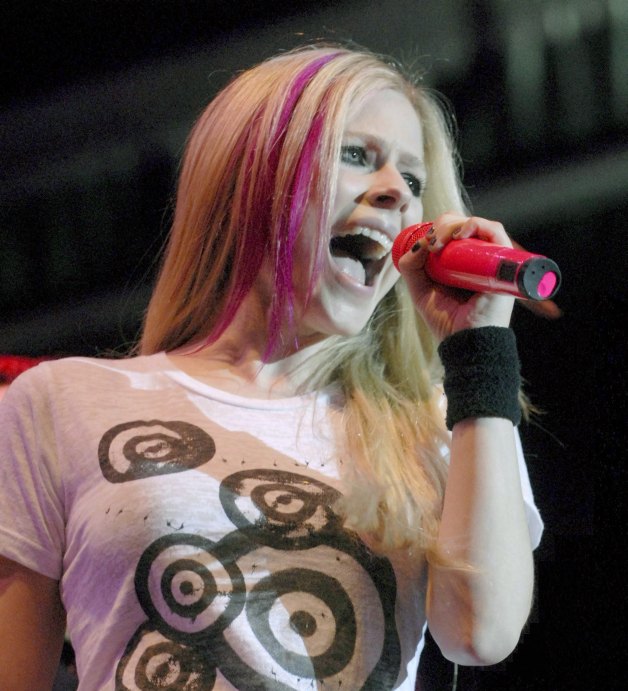 >Avril Lavigne