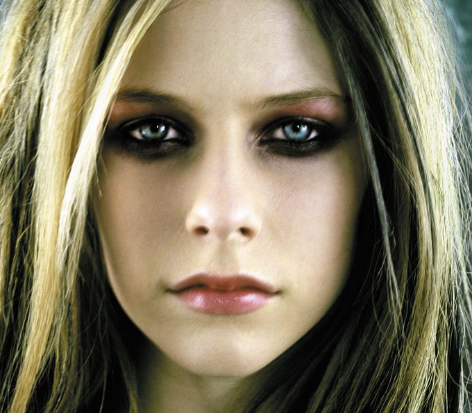 >Avril Lavigne