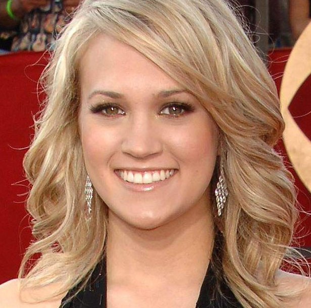 >Carrie Underwood