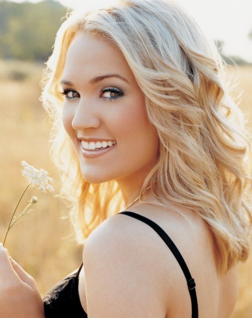 >Carrie Underwood