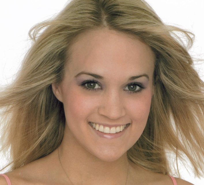 >Carrie Underwood