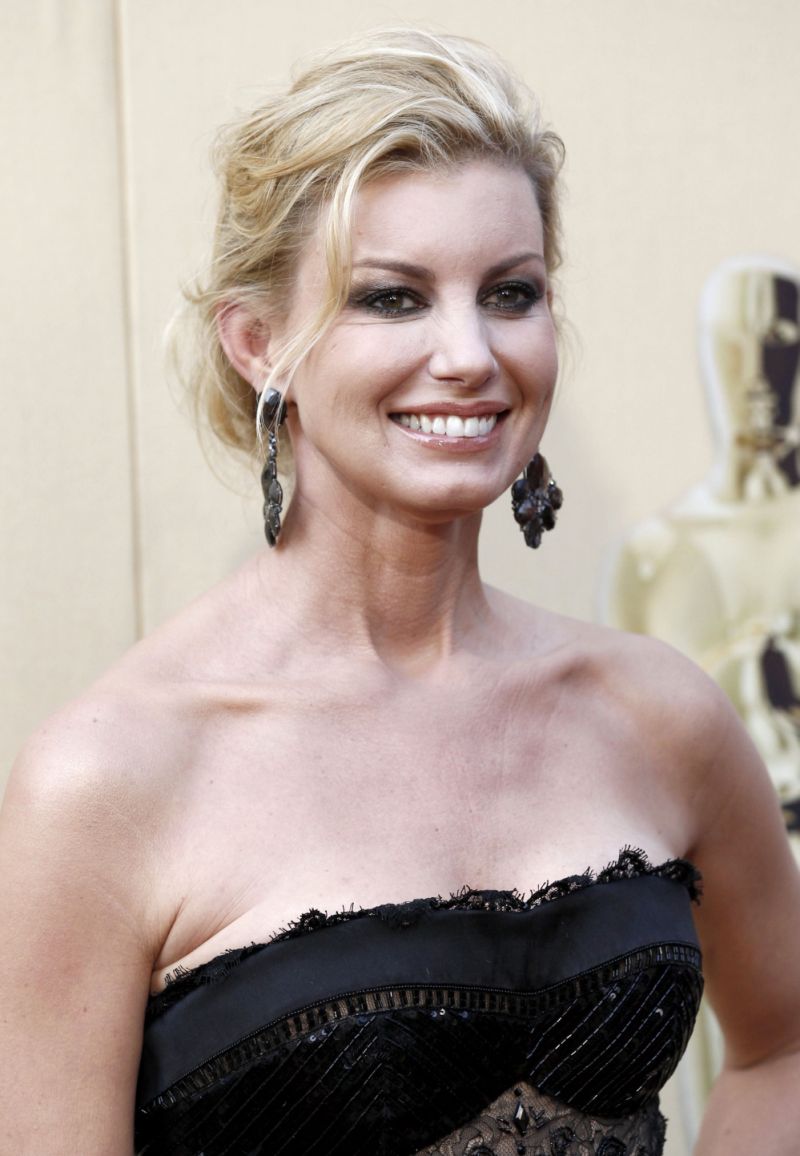 >Faith Hill