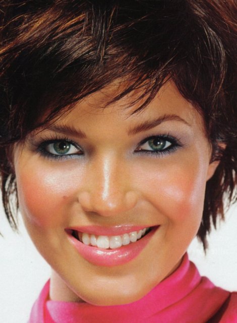 >Mandy Moore