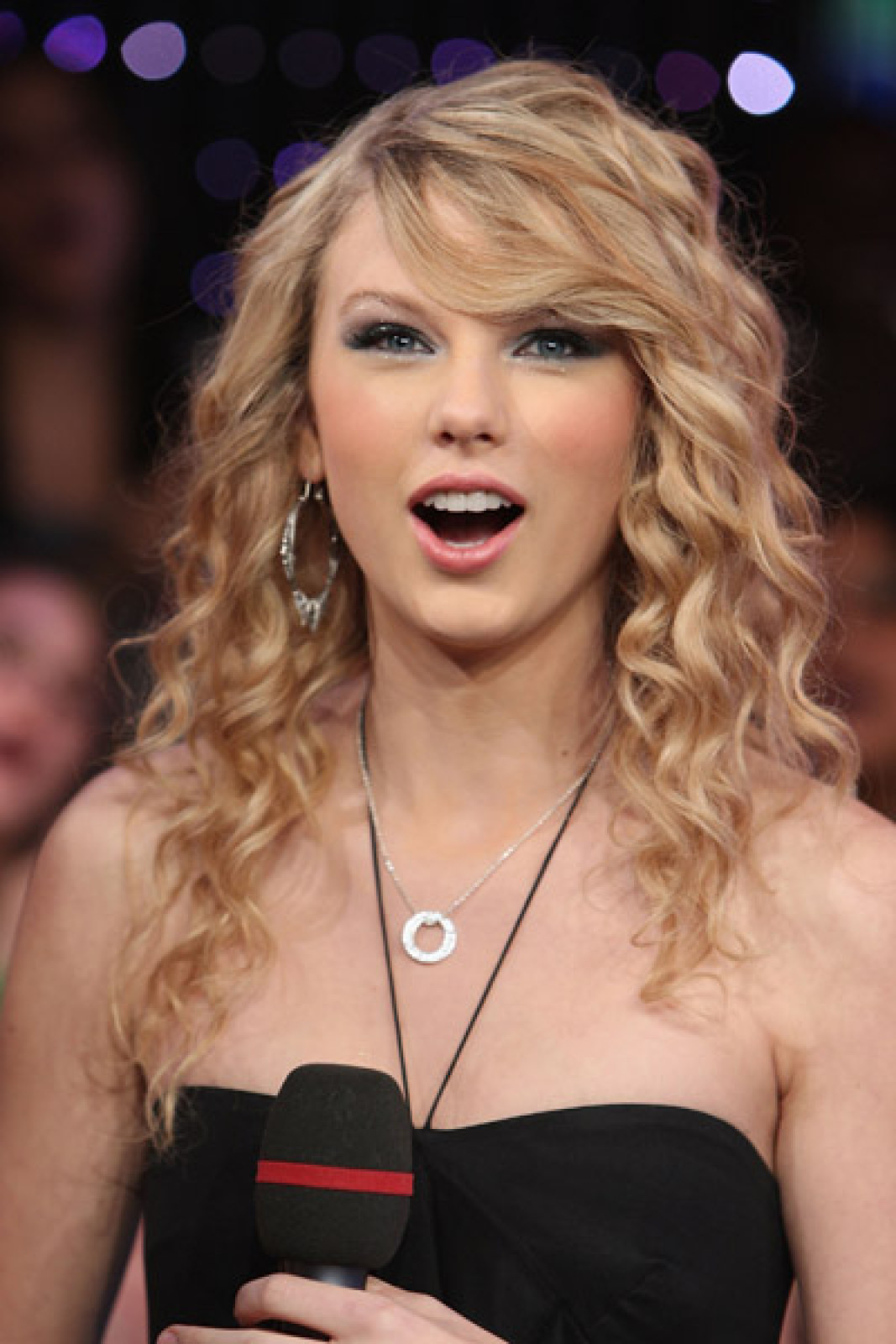 >Taylor Swift