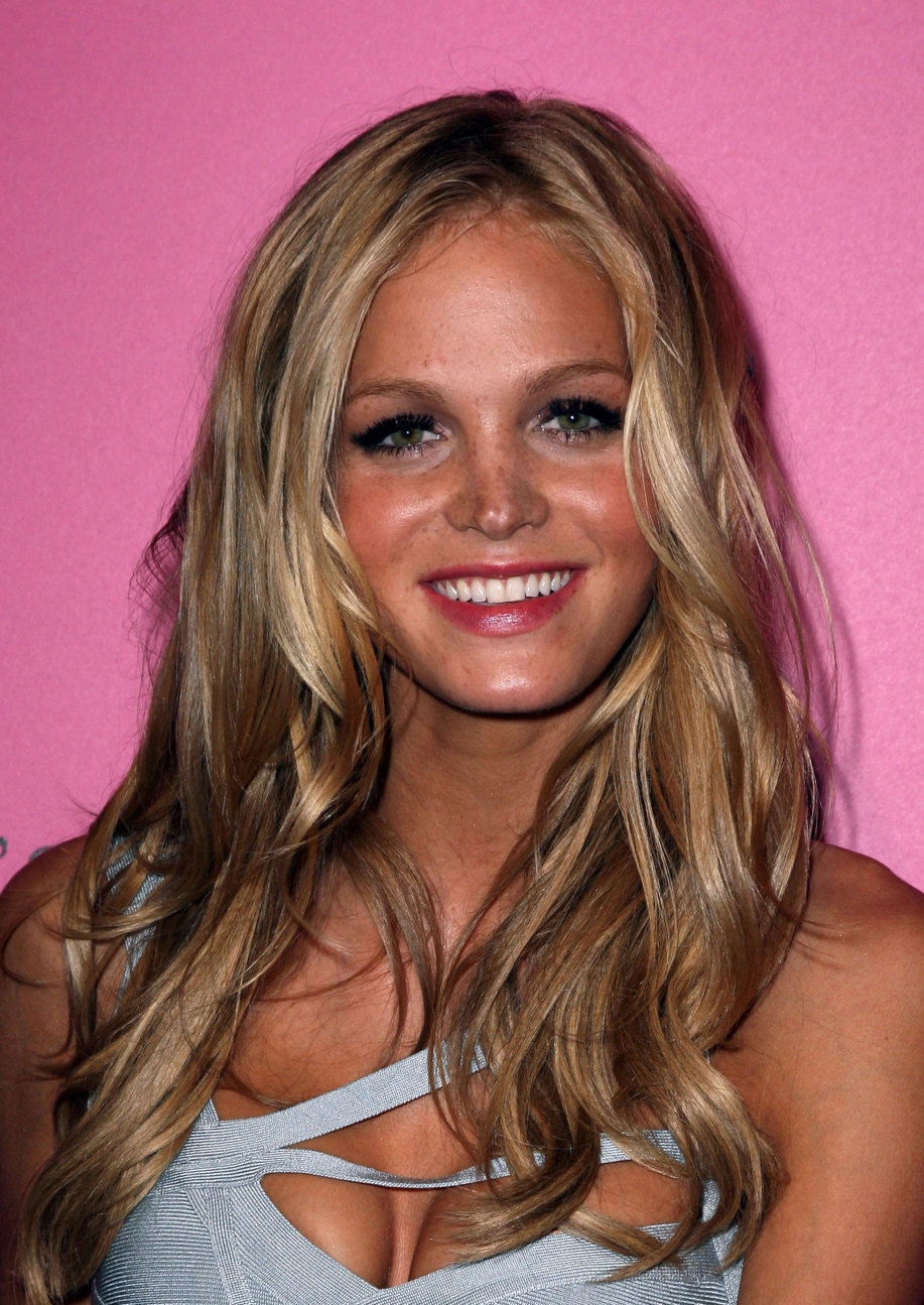 >Erin Heatherton