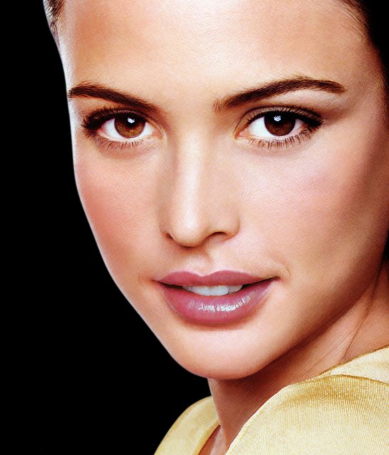 >Josie Maran
