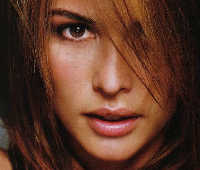 >Josie Maran
