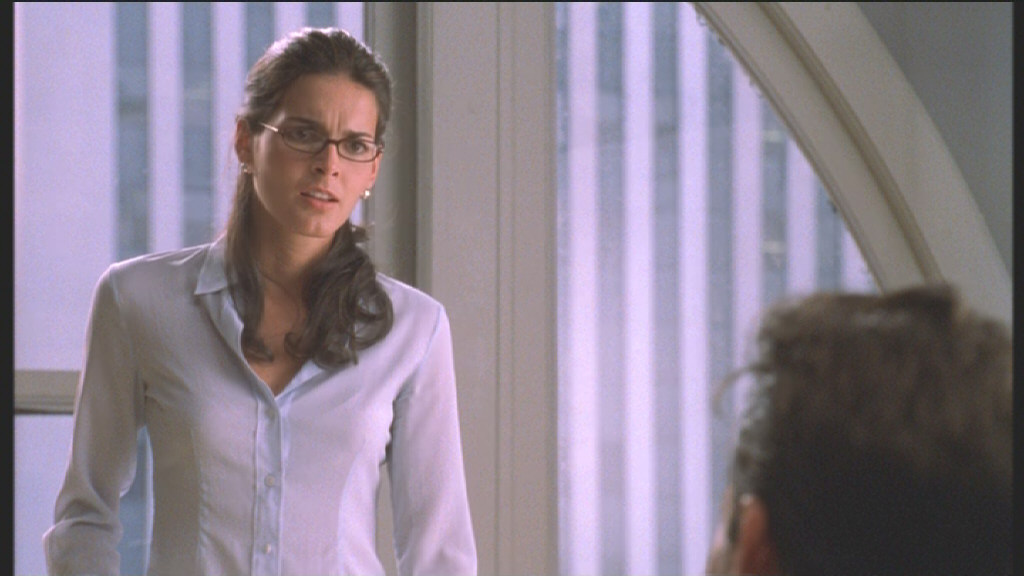 >Angie Harmon
