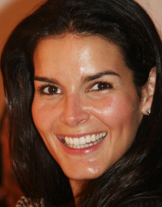>Angie Harmon