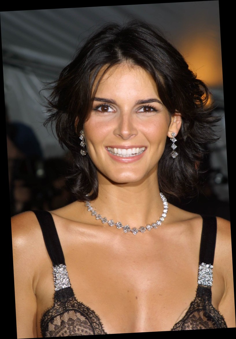 >Angie Harmon
