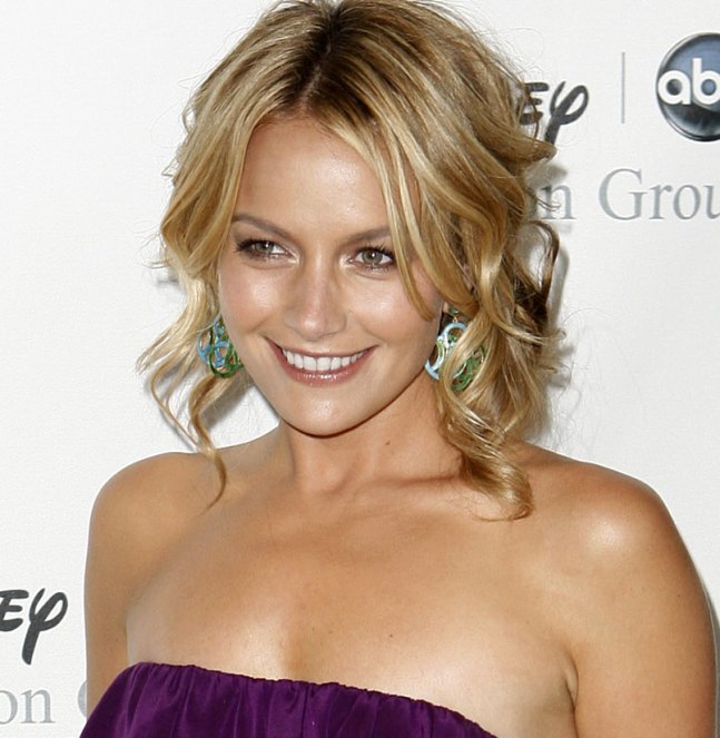 >Becki Newton