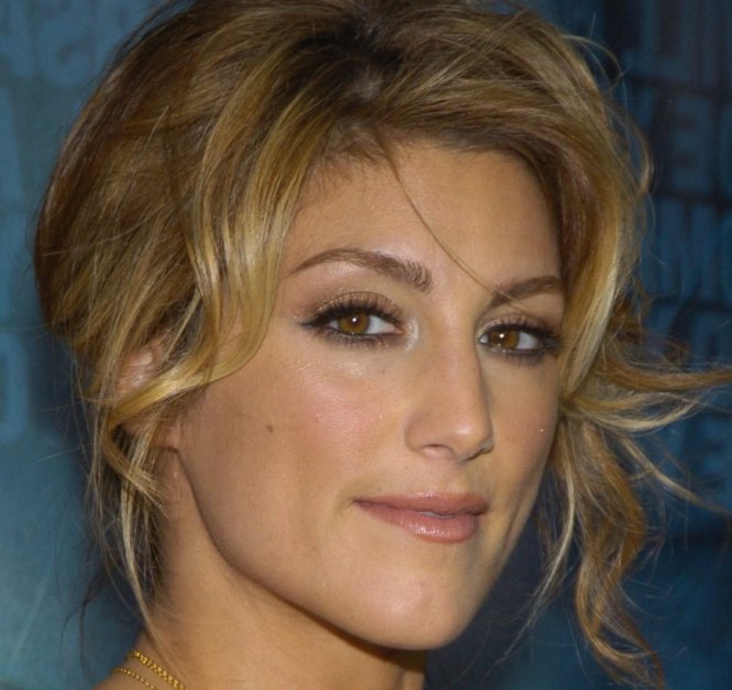 >Jennifer Esposito