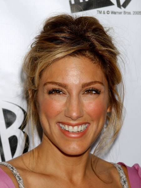  Jennifer Esposito