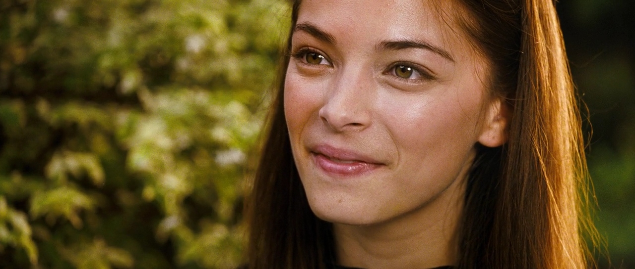>Kristin Kreuk