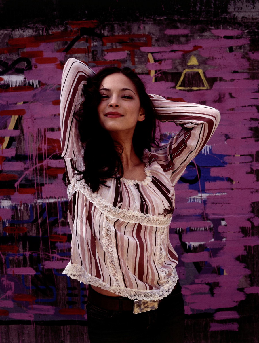 >Kristin Kreuk