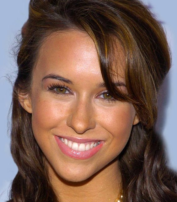 >Lacey Chabert