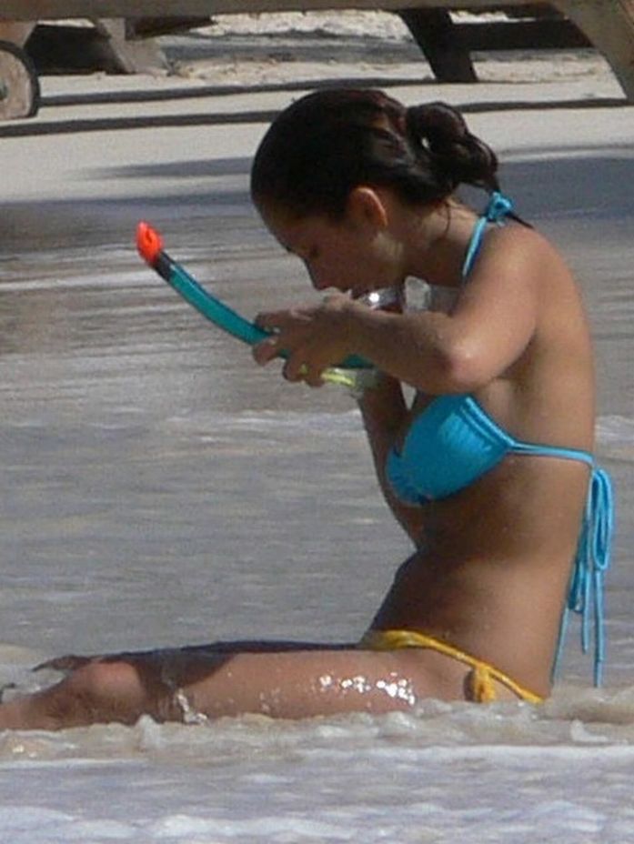 >Minka Kelly