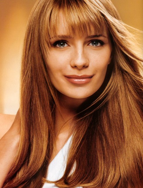 >Mischa Barton
