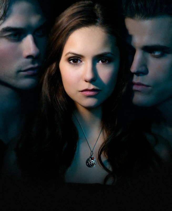 >Nina Dobrev