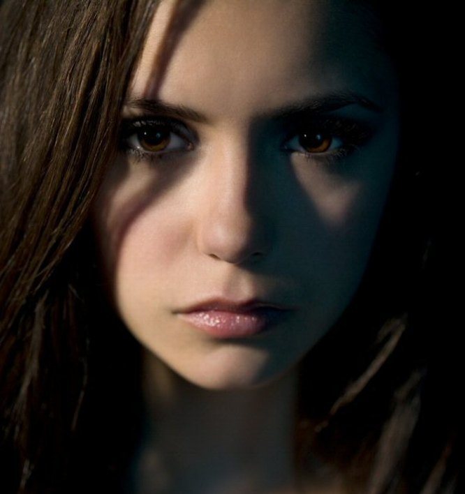 >Nina Dobrev