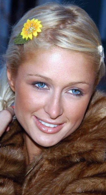 >Paris Hilton