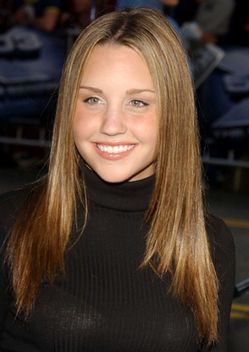 Amanda Bynes - Enter