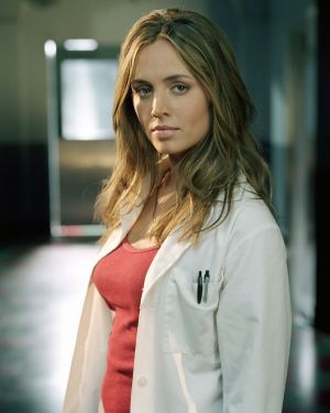 eliza dushku ethnicity