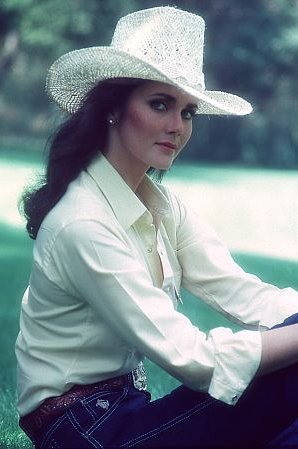 >Lynda Carter