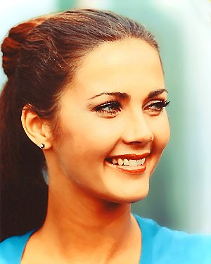 >Lynda Carter