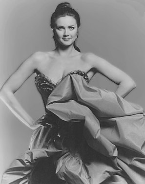 >Lynda Carter
