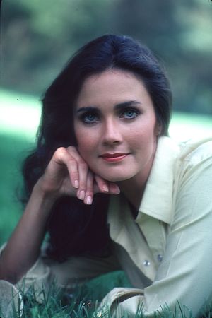 >Lynda Carter