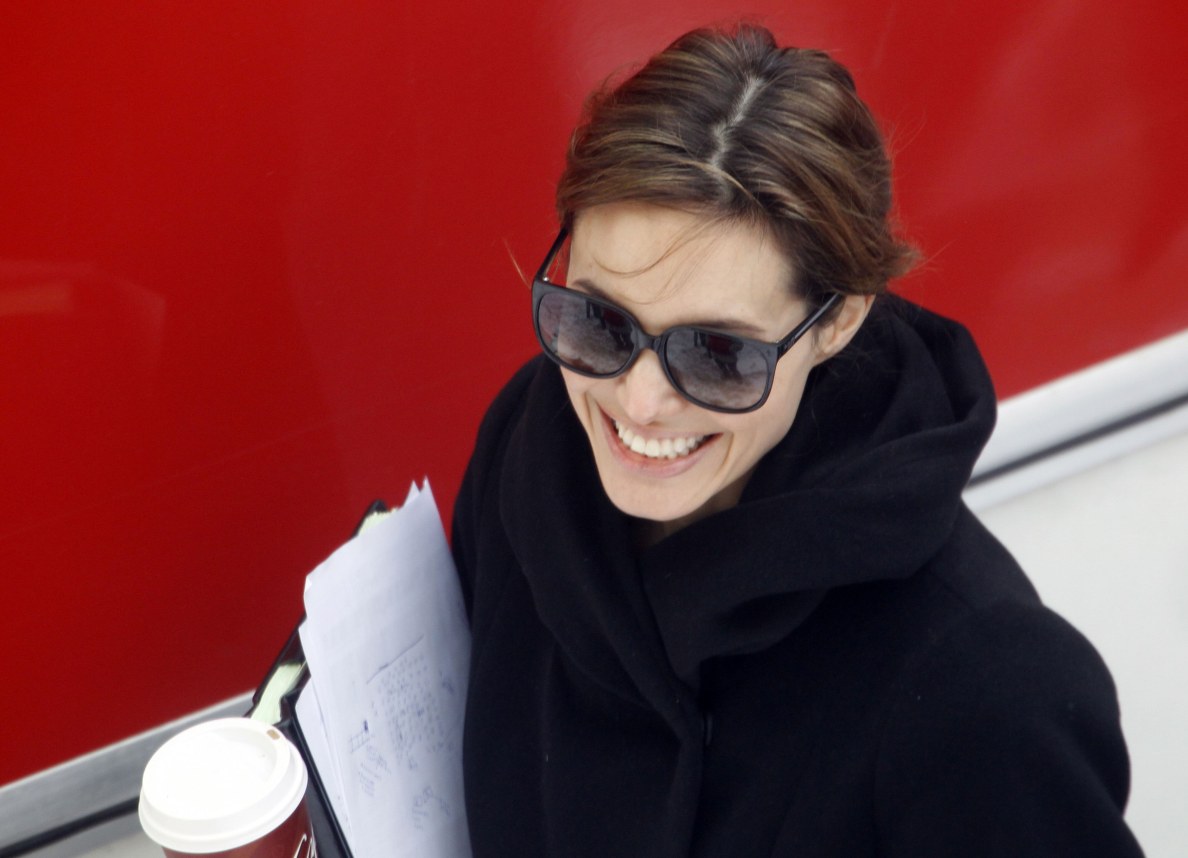 >Angelina Jolie