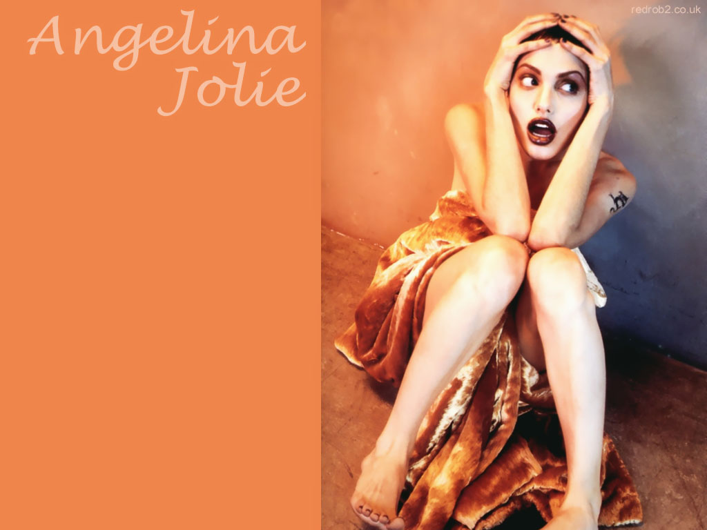 >Angelina Jolie
