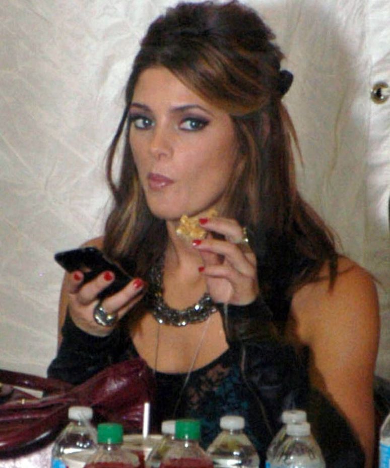 >Ashley Greene