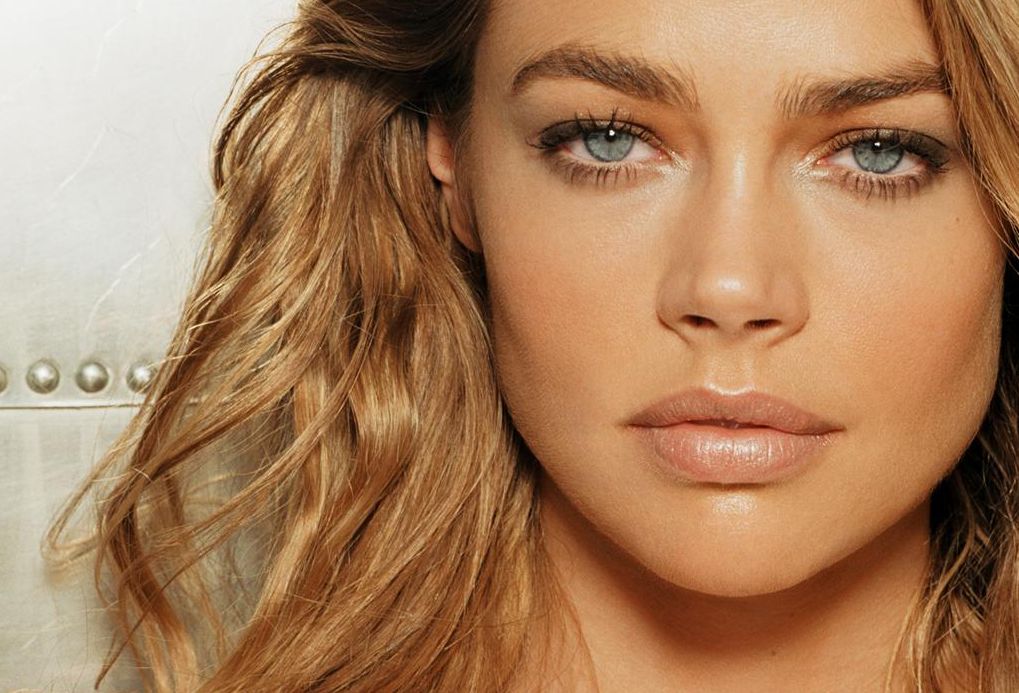>Denise Richards