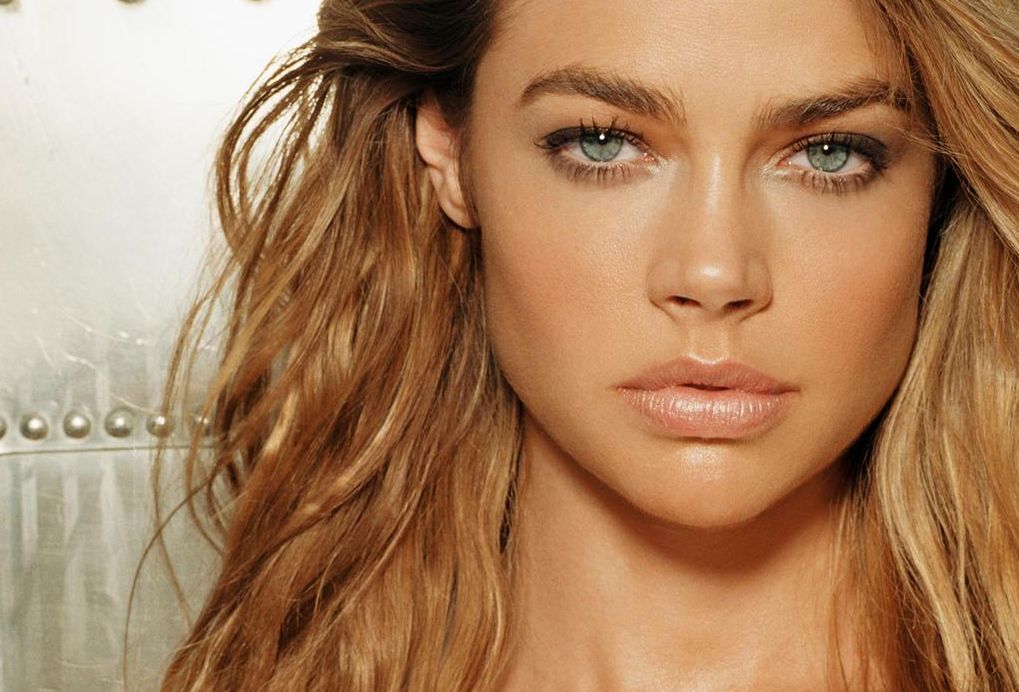 >Denise Richards