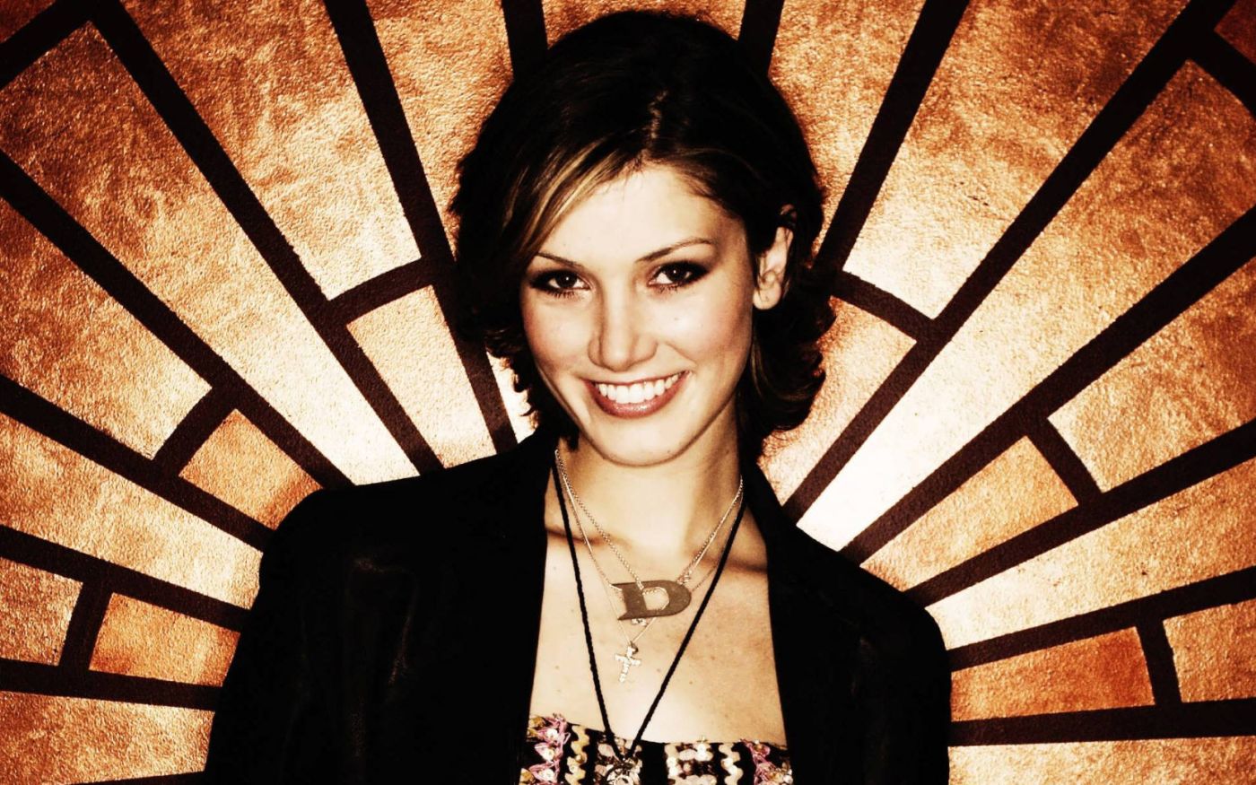>Delta Goodrem