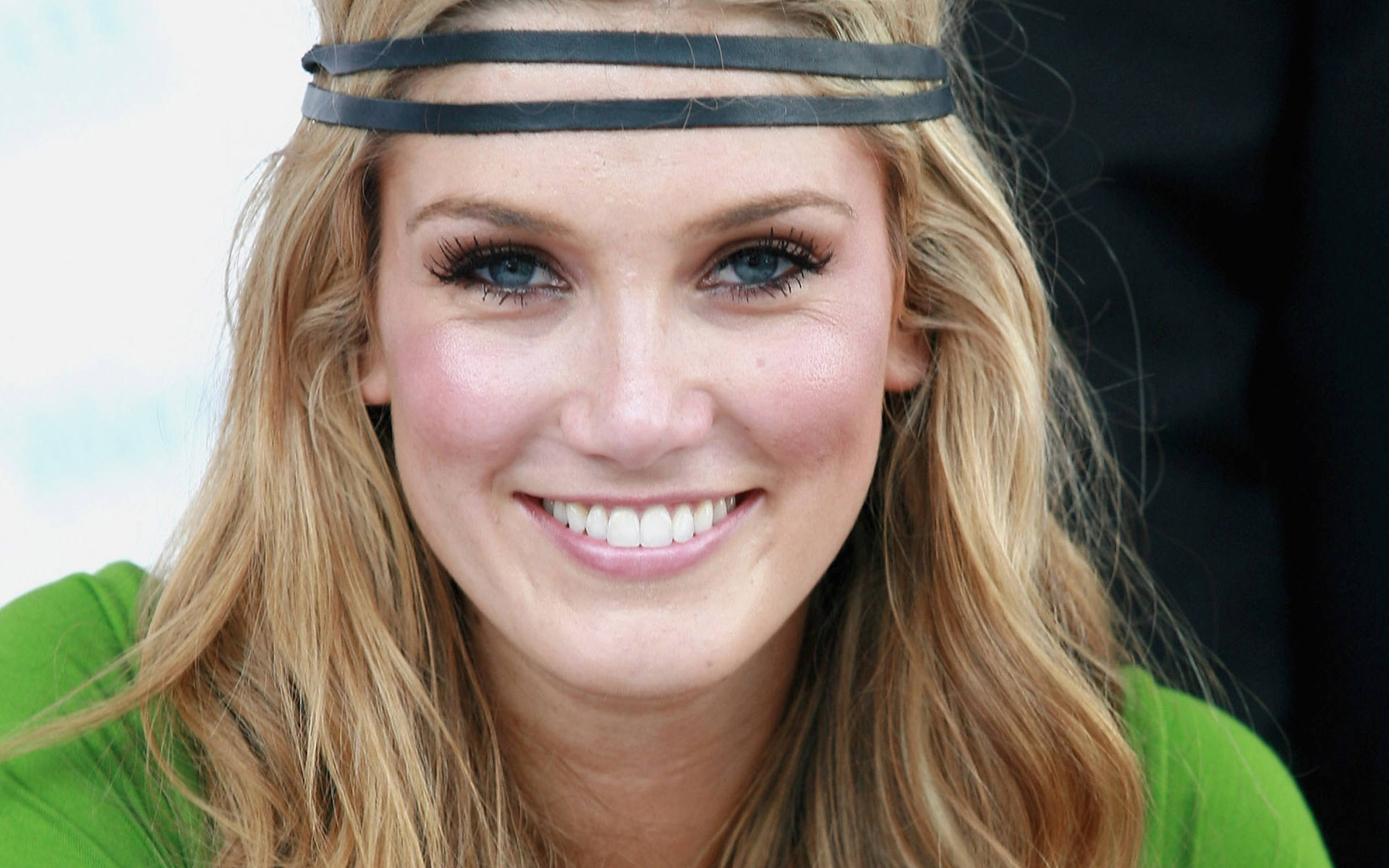 >Delta Goodrem