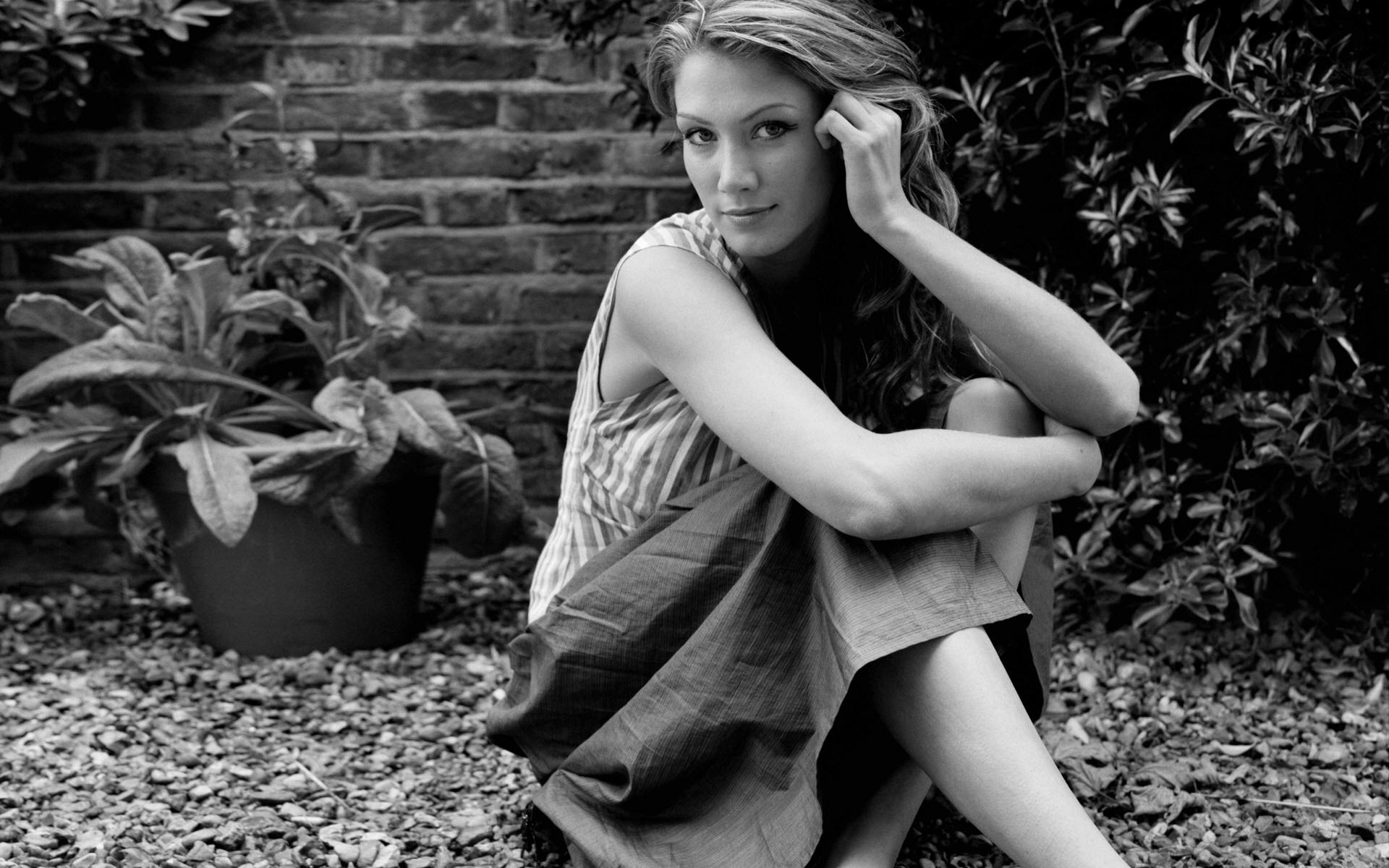 >Delta Goodrem