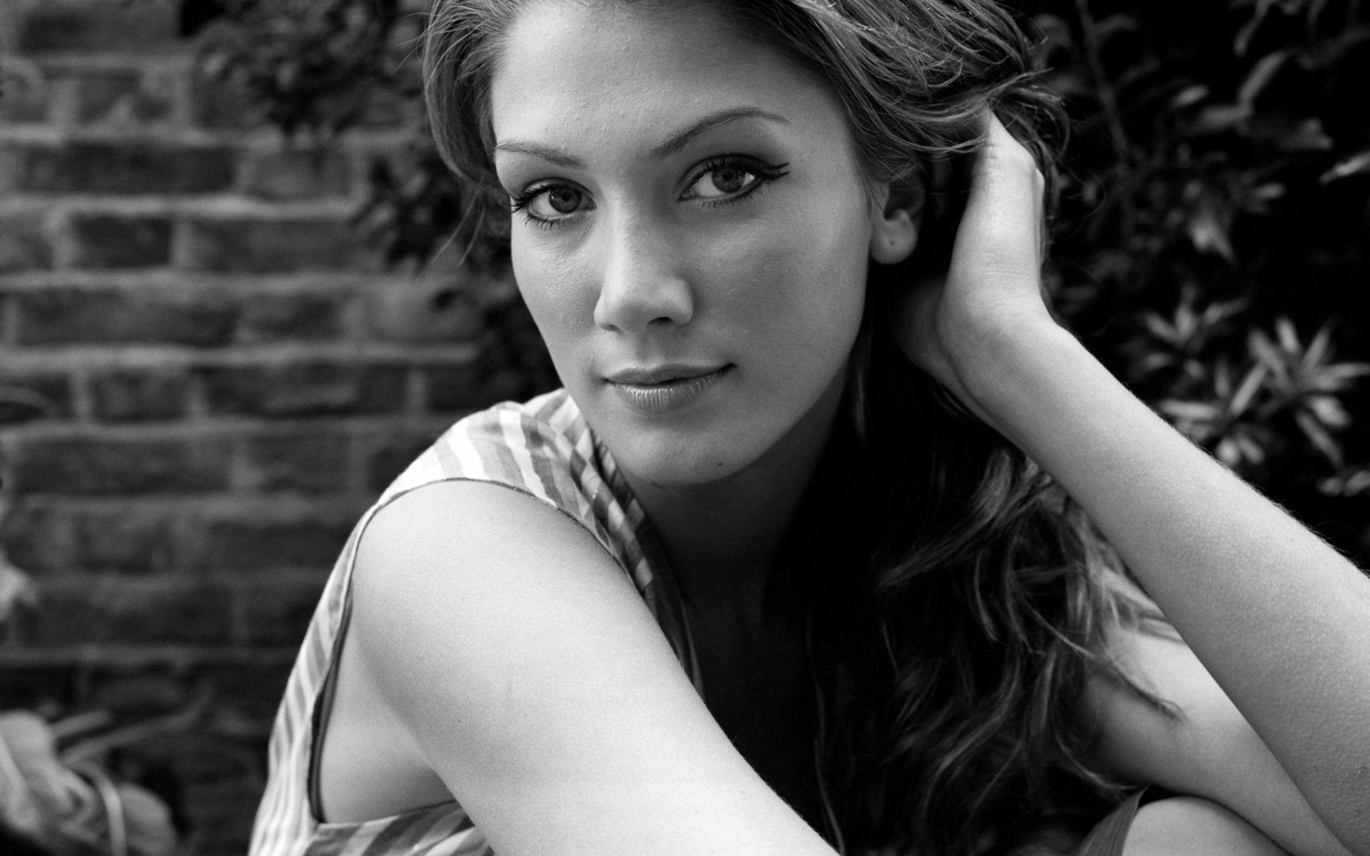 >Delta Goodrem