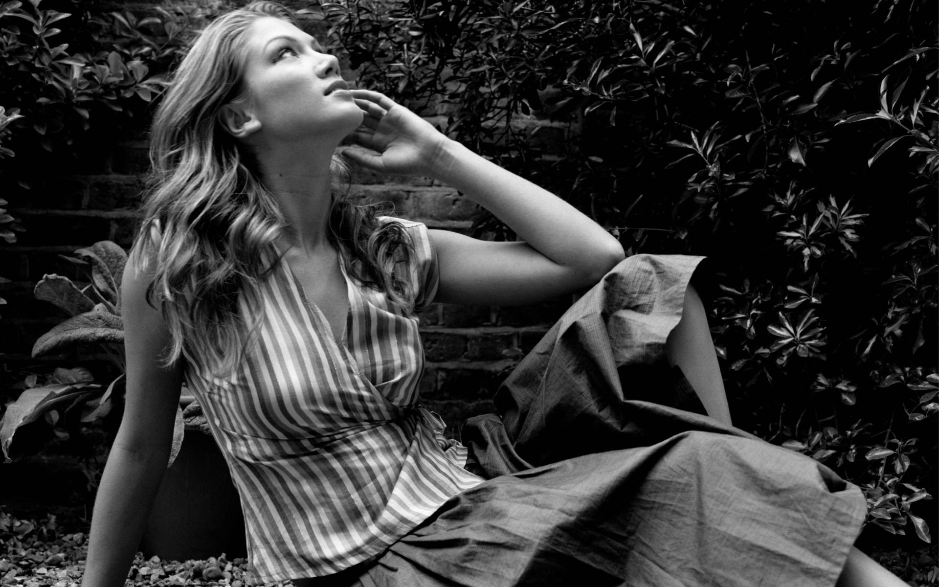 >Delta Goodrem