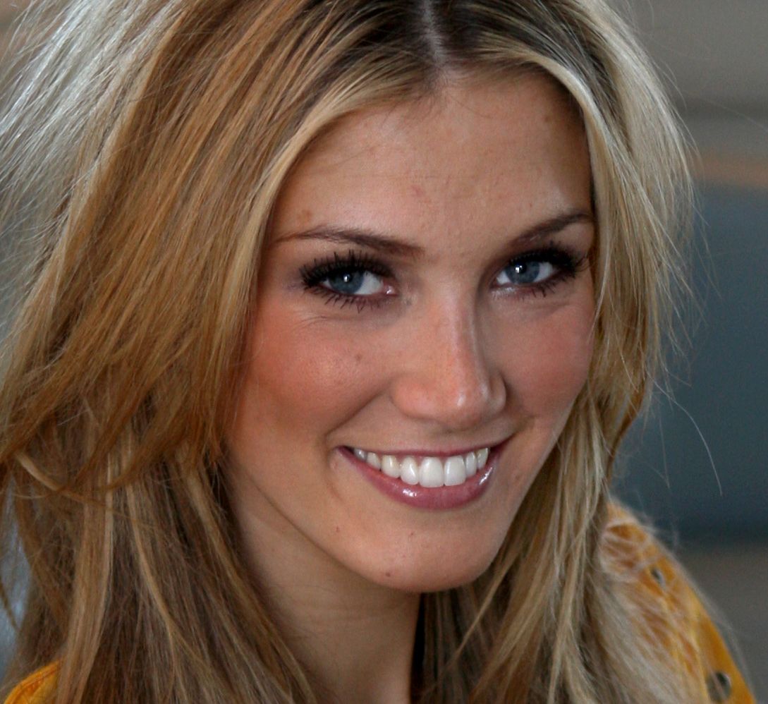 >Delta Goodrem